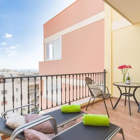 Sunny With Ocean And Mountains Views Apartamento Palm-mar